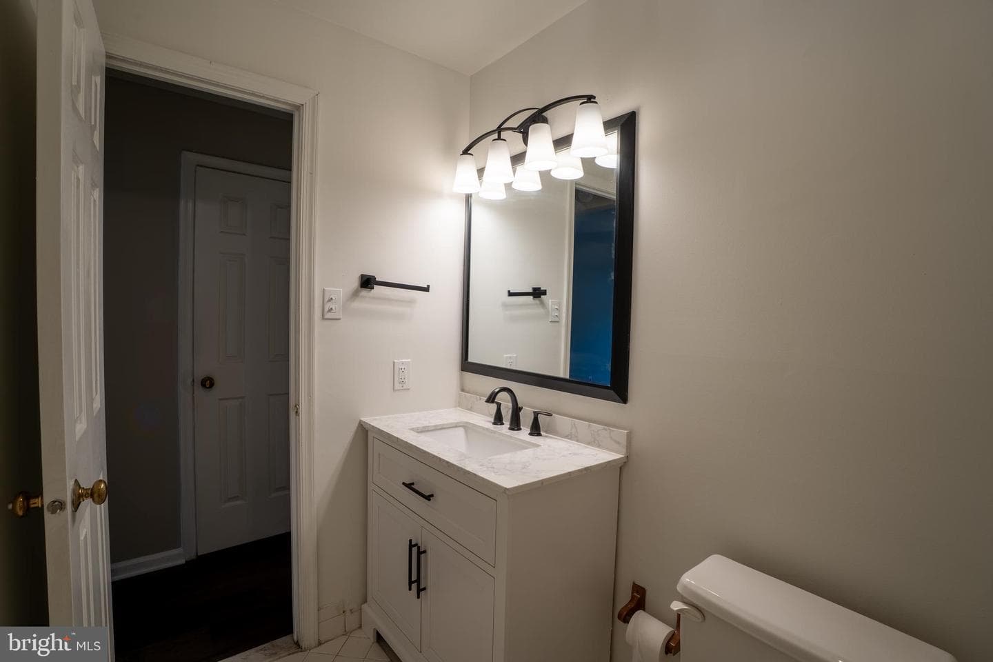669 Rose Hollow Drive photo 15