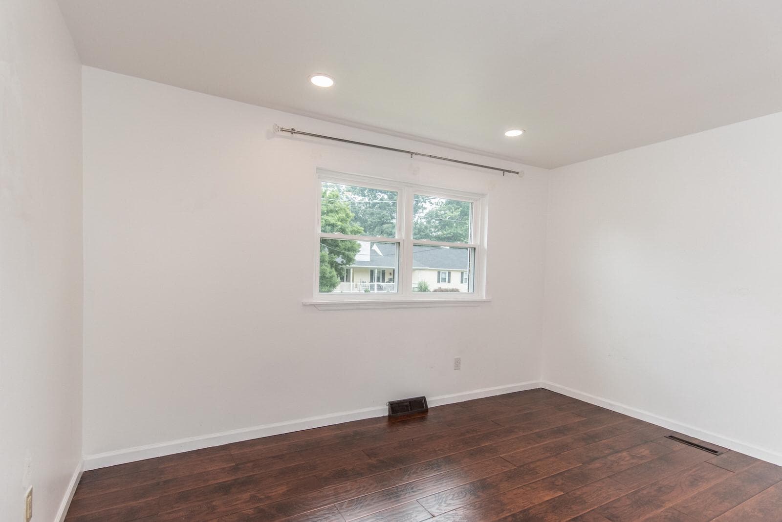 313 Wyoming Avenue photo 44