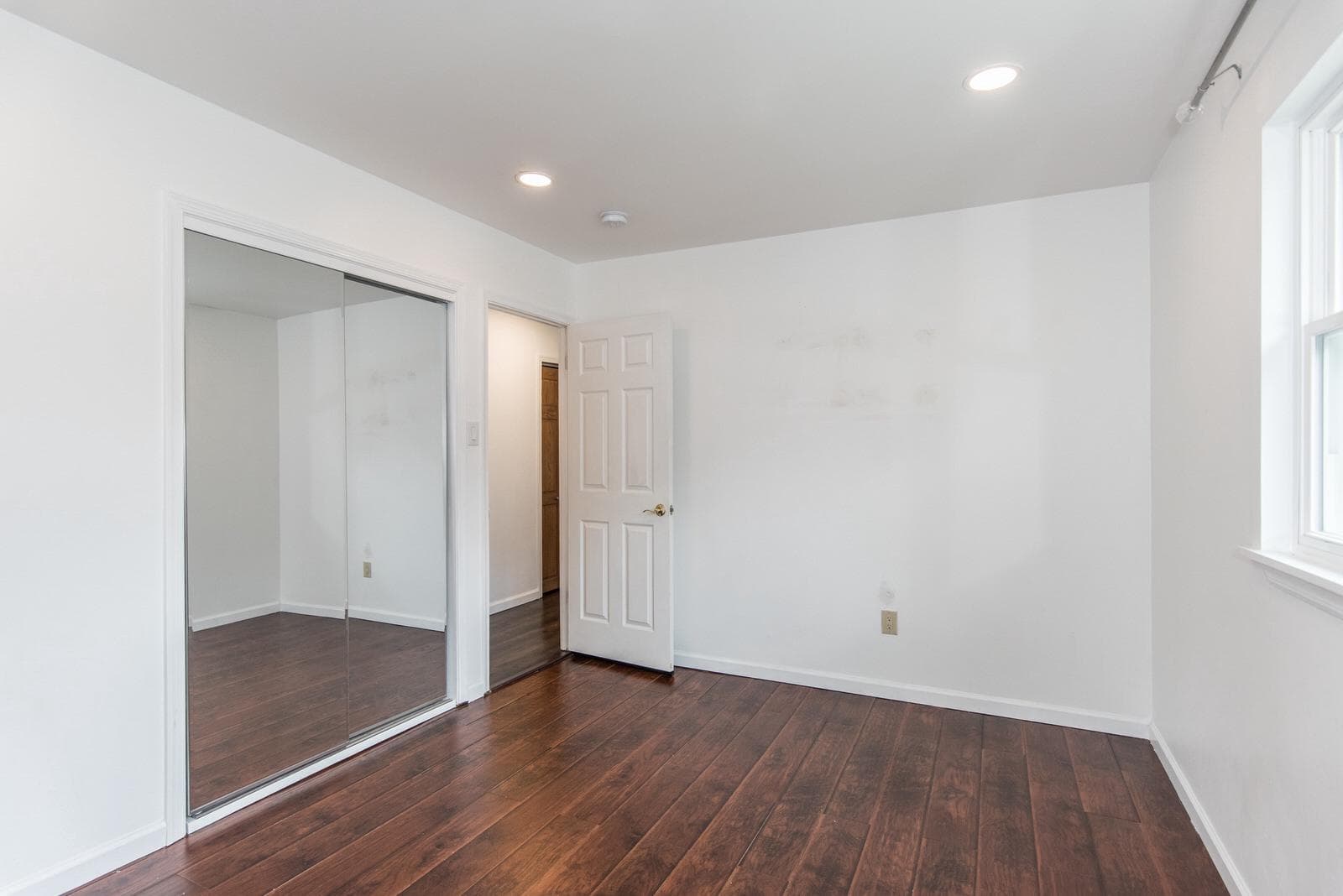 313 Wyoming Avenue photo 48