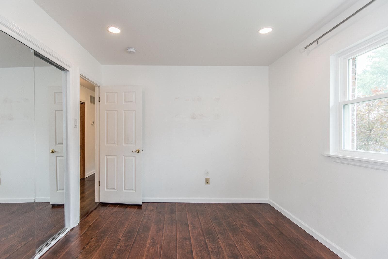 313 Wyoming Avenue photo 49