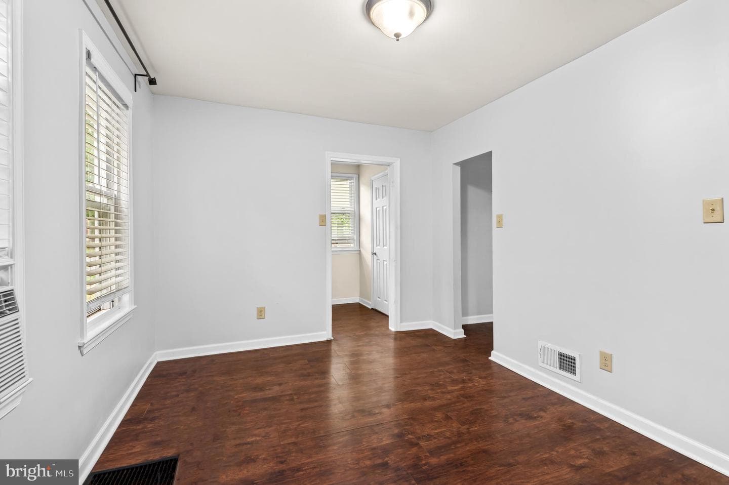 298 Harper Avenue photo 5