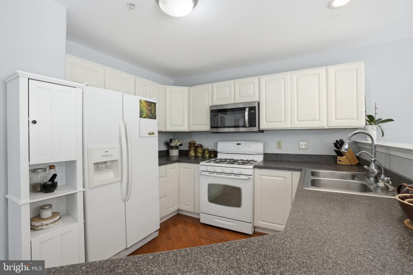 272 Hampshire Drive photo 10