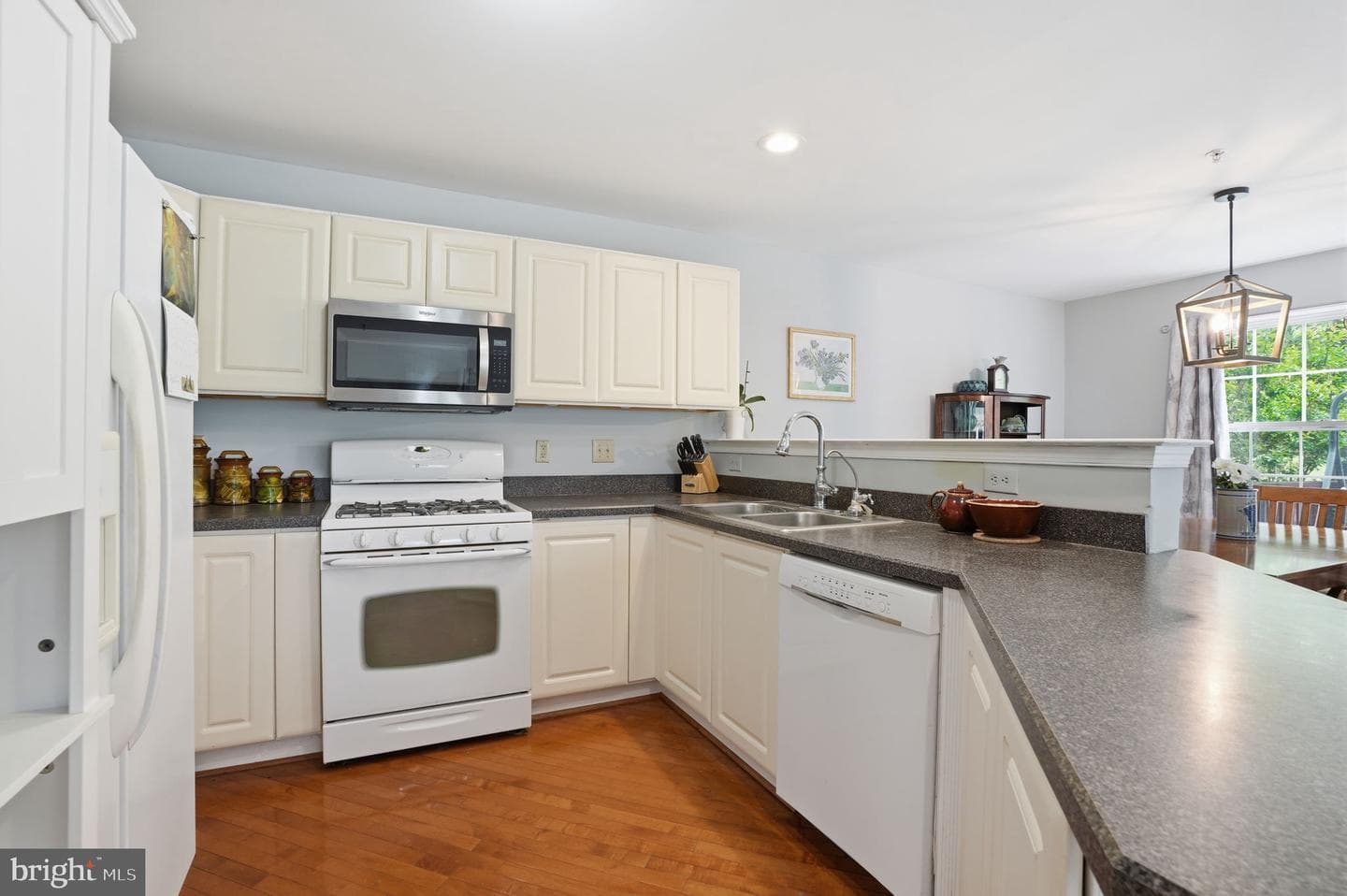 272 Hampshire Drive photo 13