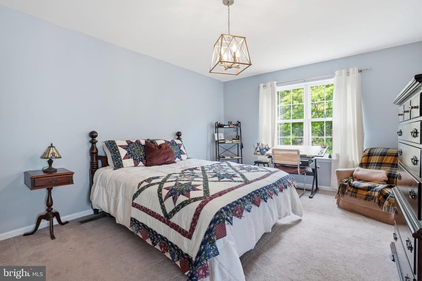 272 Hampshire Drive photo 23