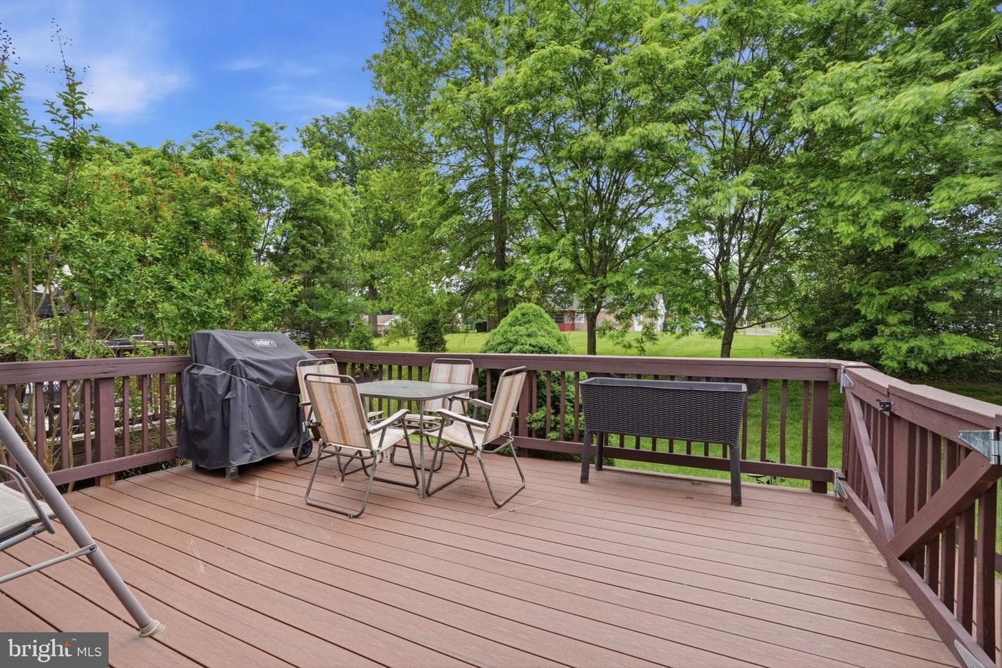 272 Hampshire Drive photo 29