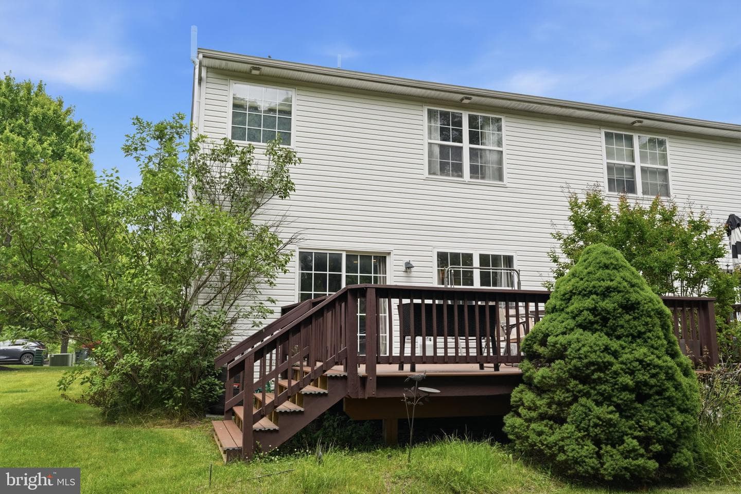 272 Hampshire Drive photo 30