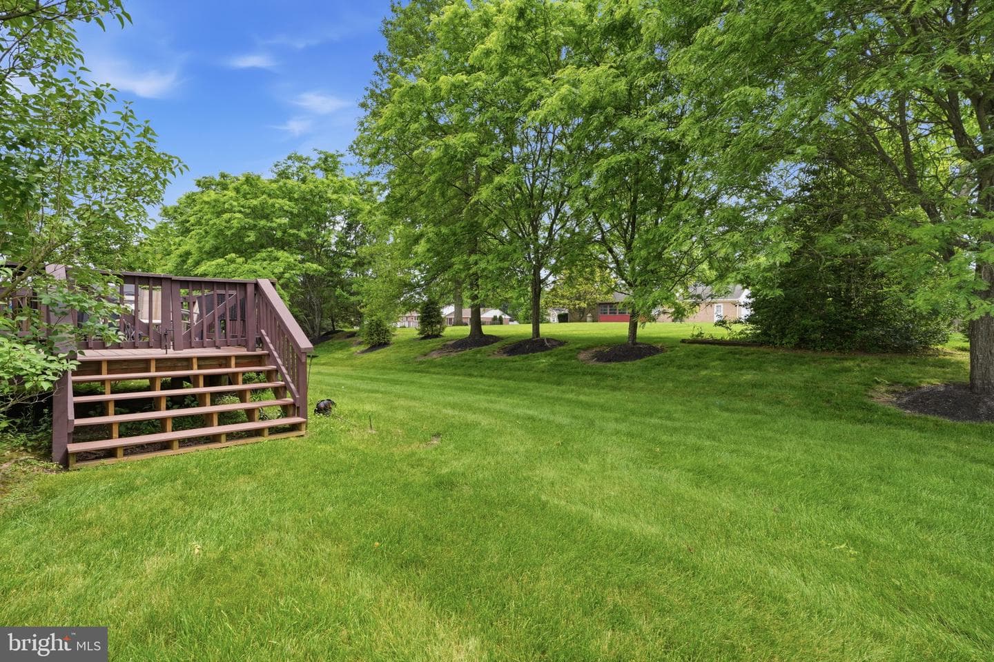 272 Hampshire Drive photo 31