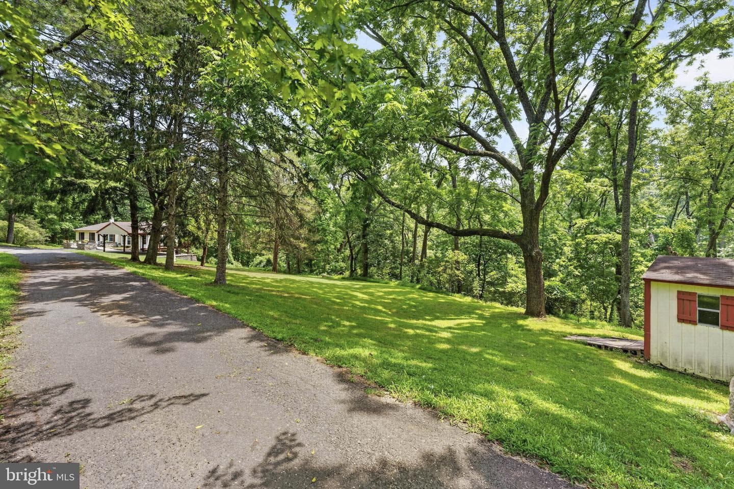 121 S Limekiln Pike photo 4