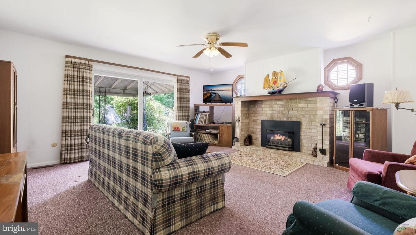 1076 Connemara Circle photo 14