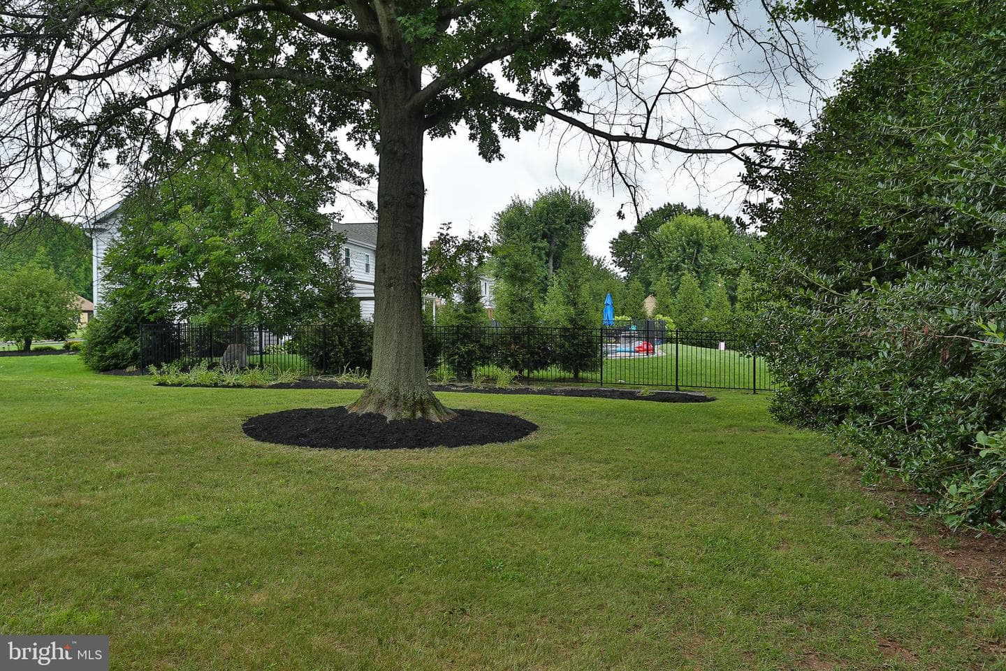 1574 Grey Lane photo 5
