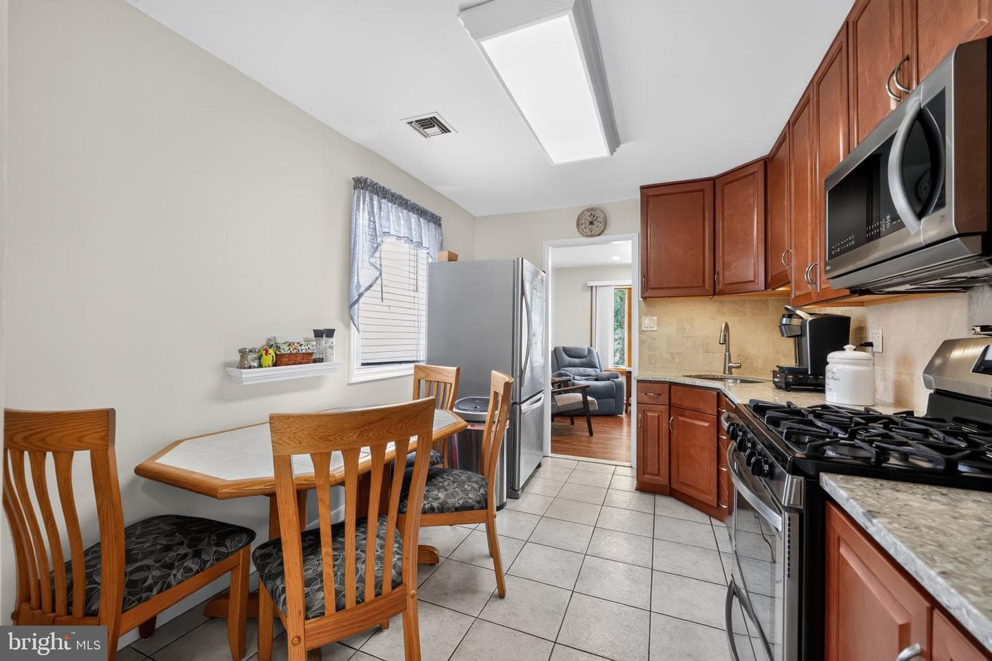 3543 Windsor Drive photo 8