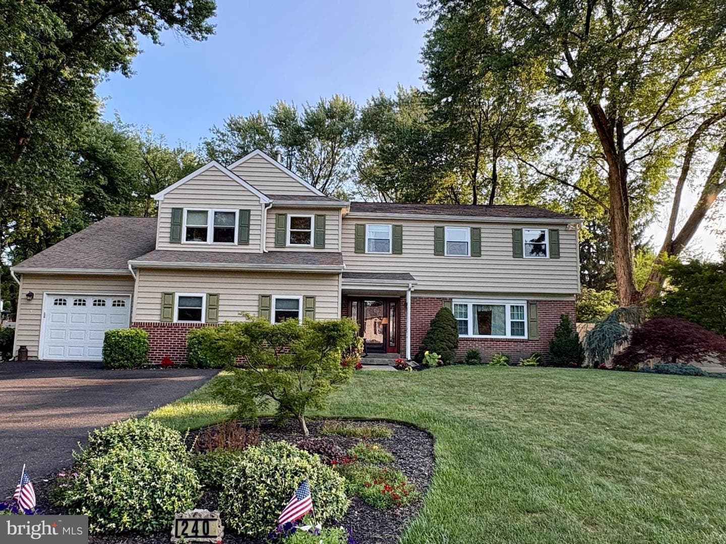 240 Beaver Road photo 1