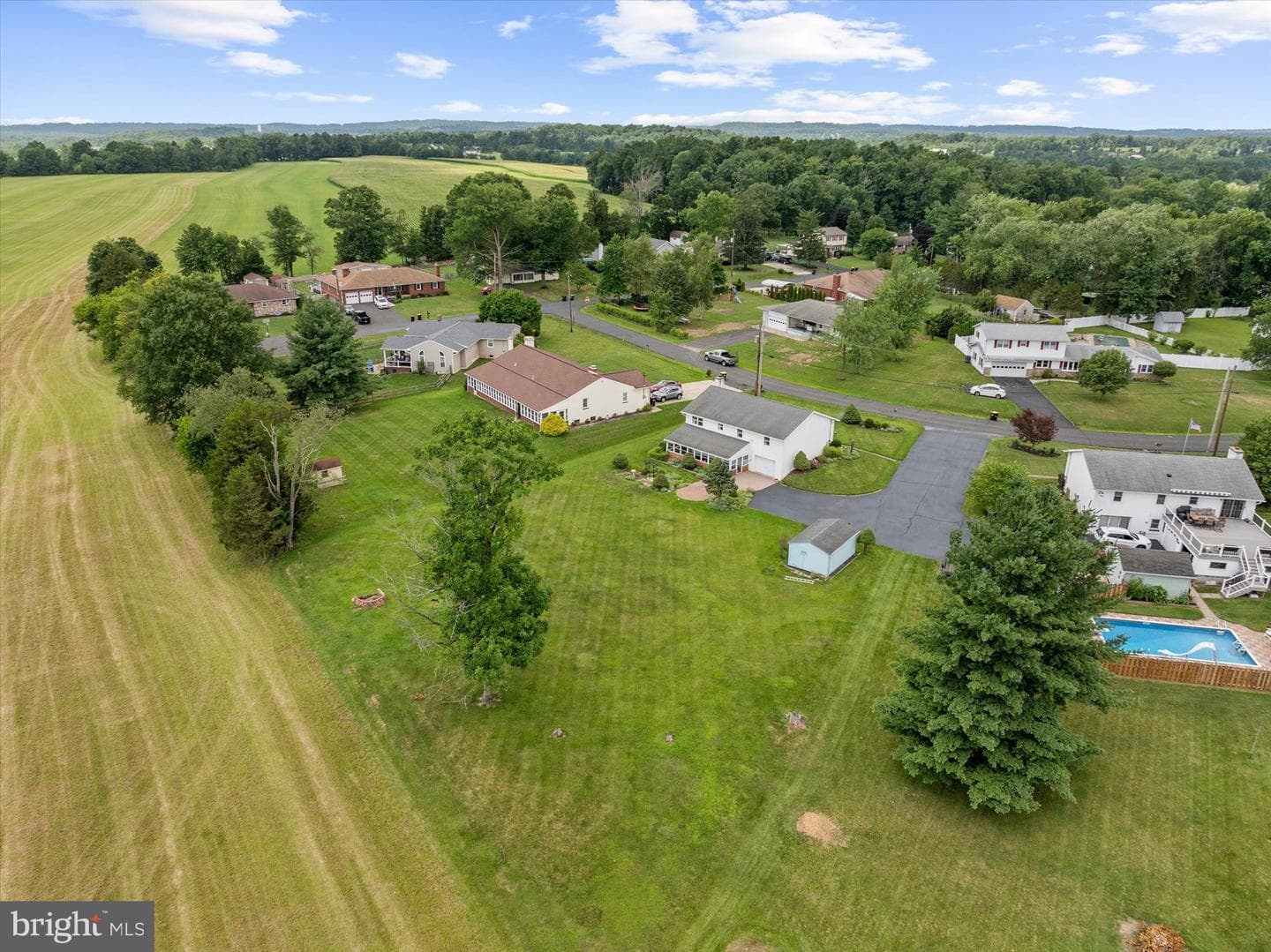 109 Roberts Avenue photo 42