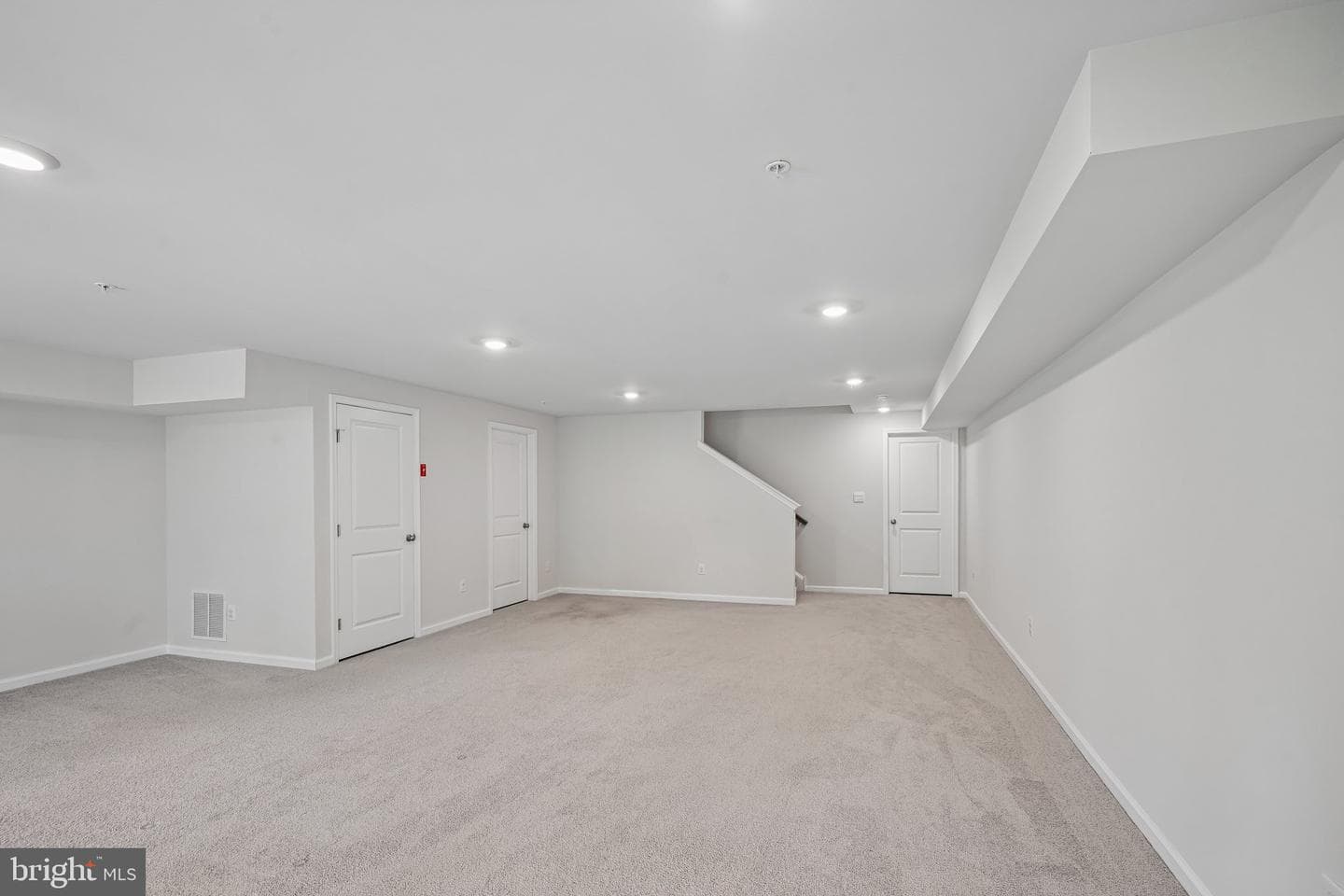 76 Fonthill Court photo 21