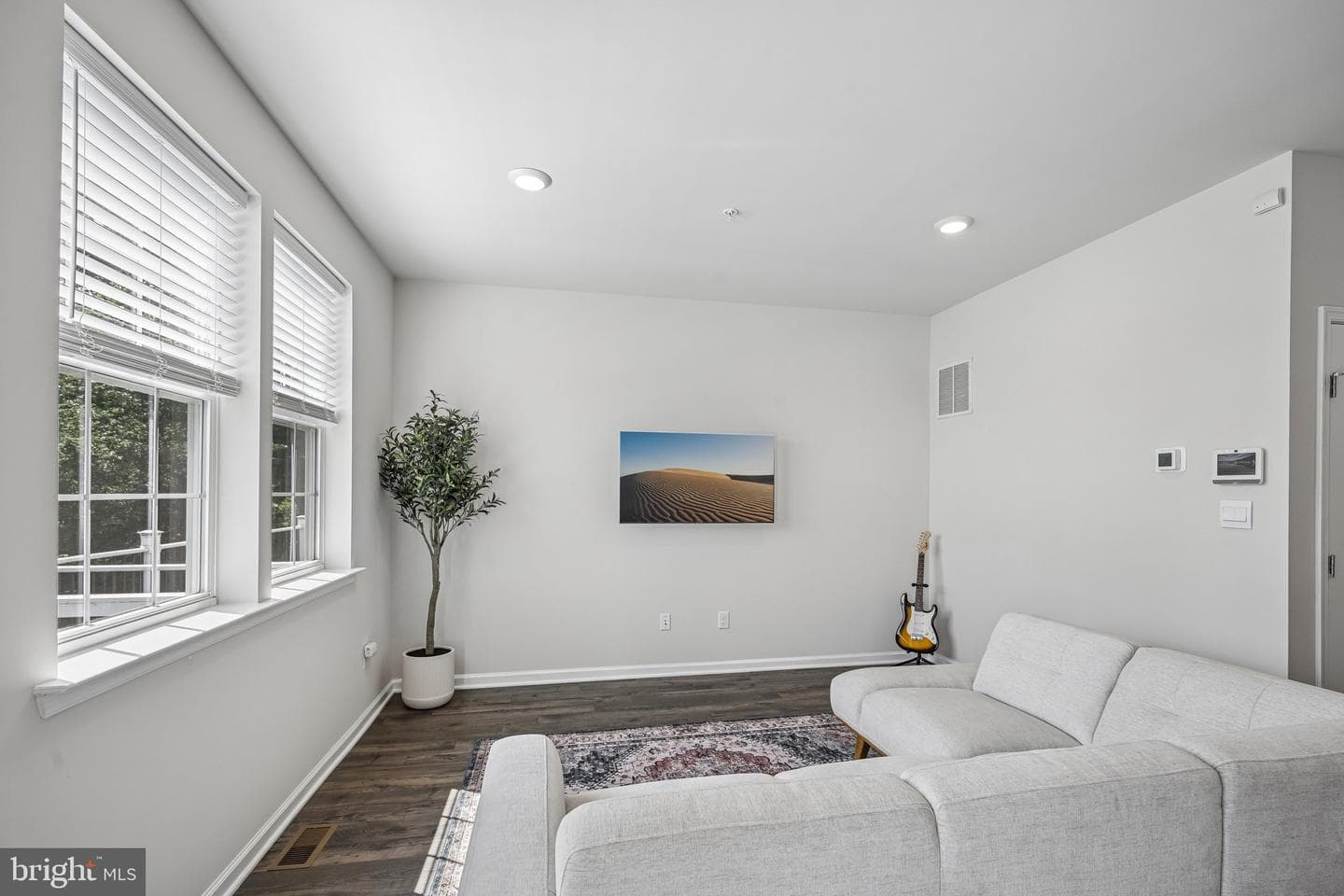 76 Fonthill Court photo 6