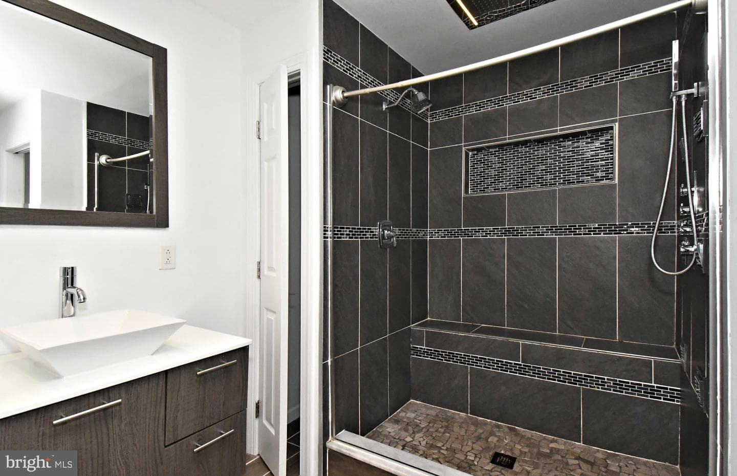2023 Lockwood Lane photo 32