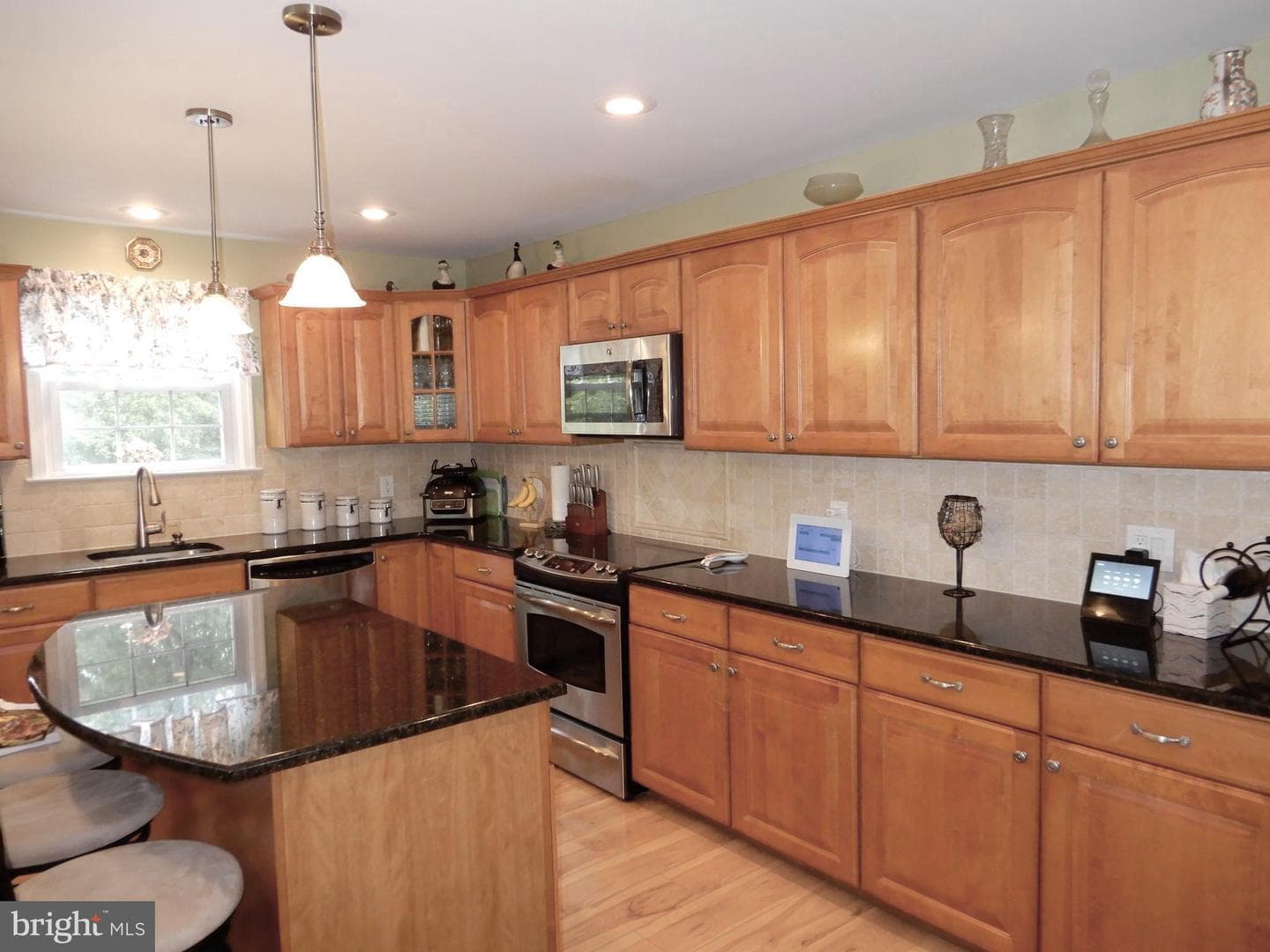 3110 Victoria Court photo 18