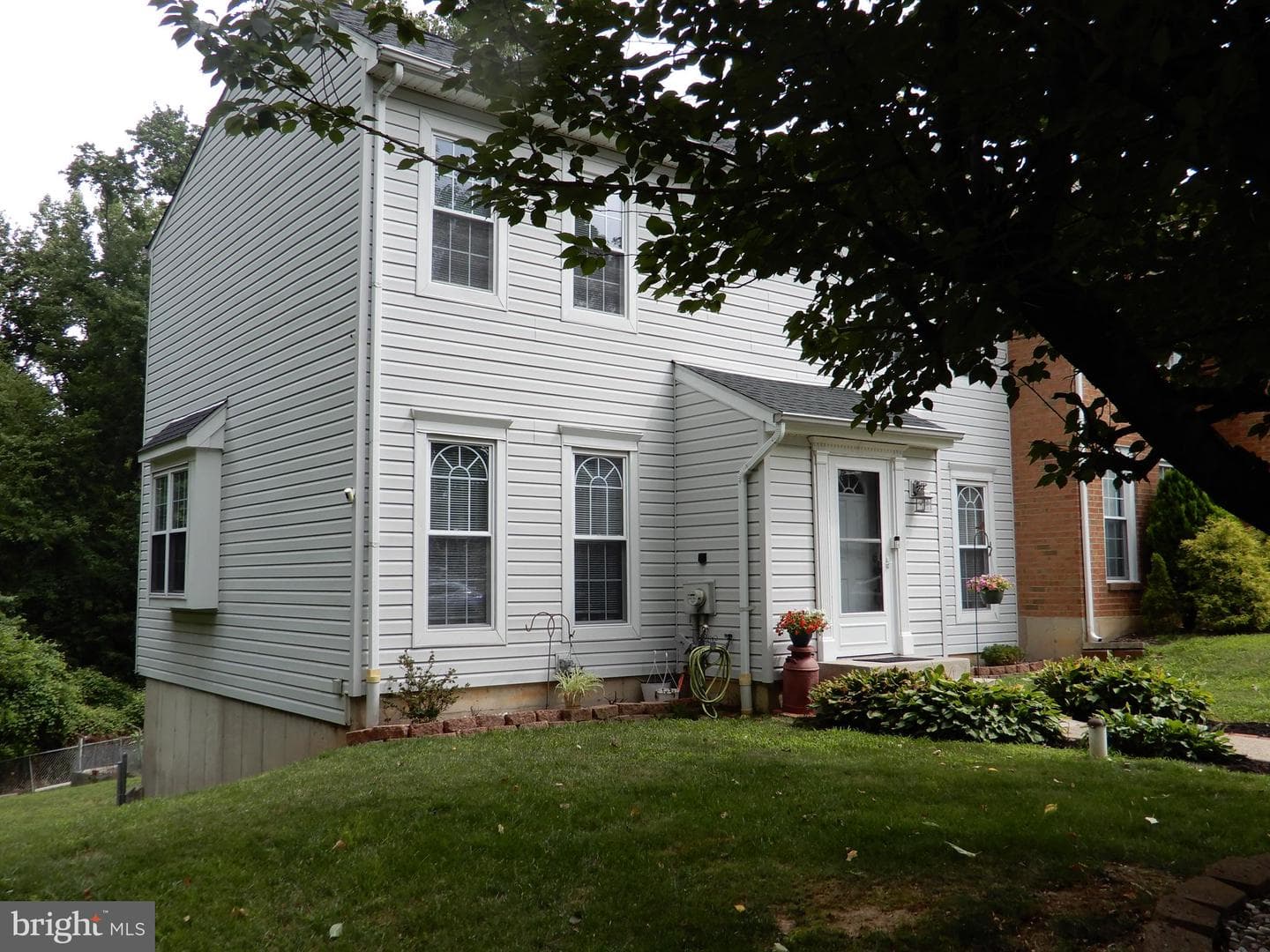3110 Victoria Court photo 3