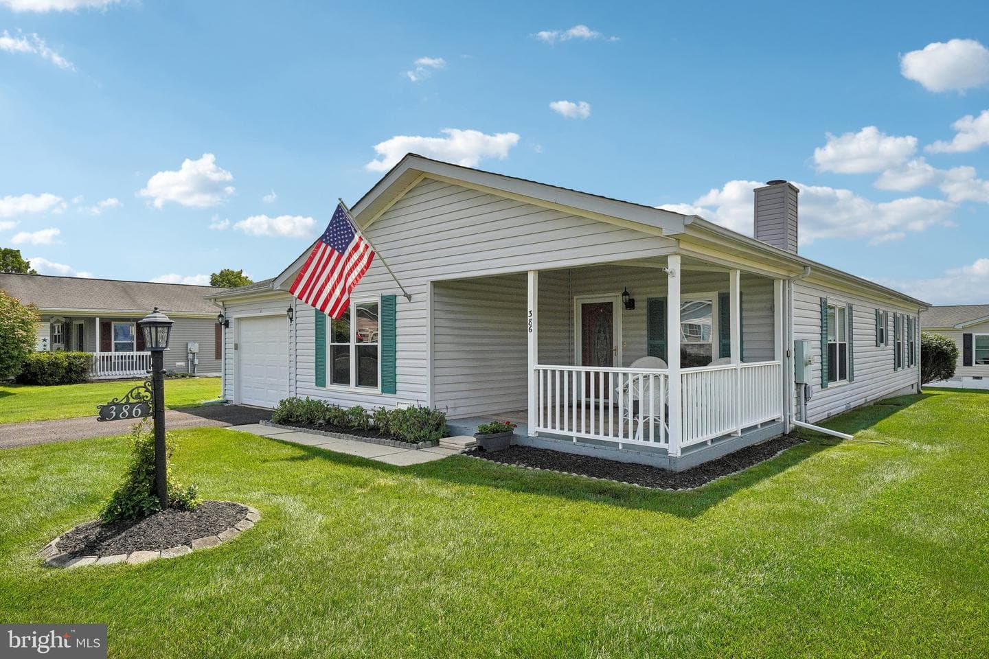 386 Thrush Court W, New Hope