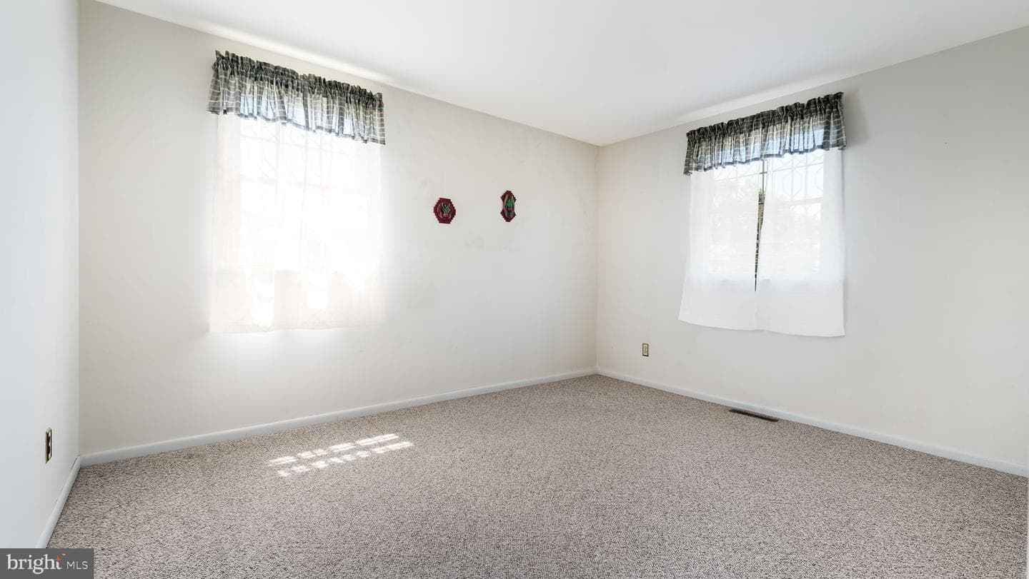869 Longstreth Road photo 16