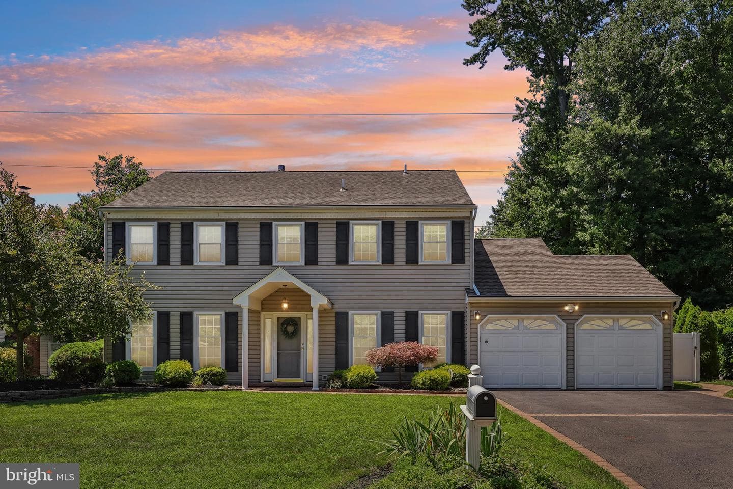 558 Fairman Lane photo 2