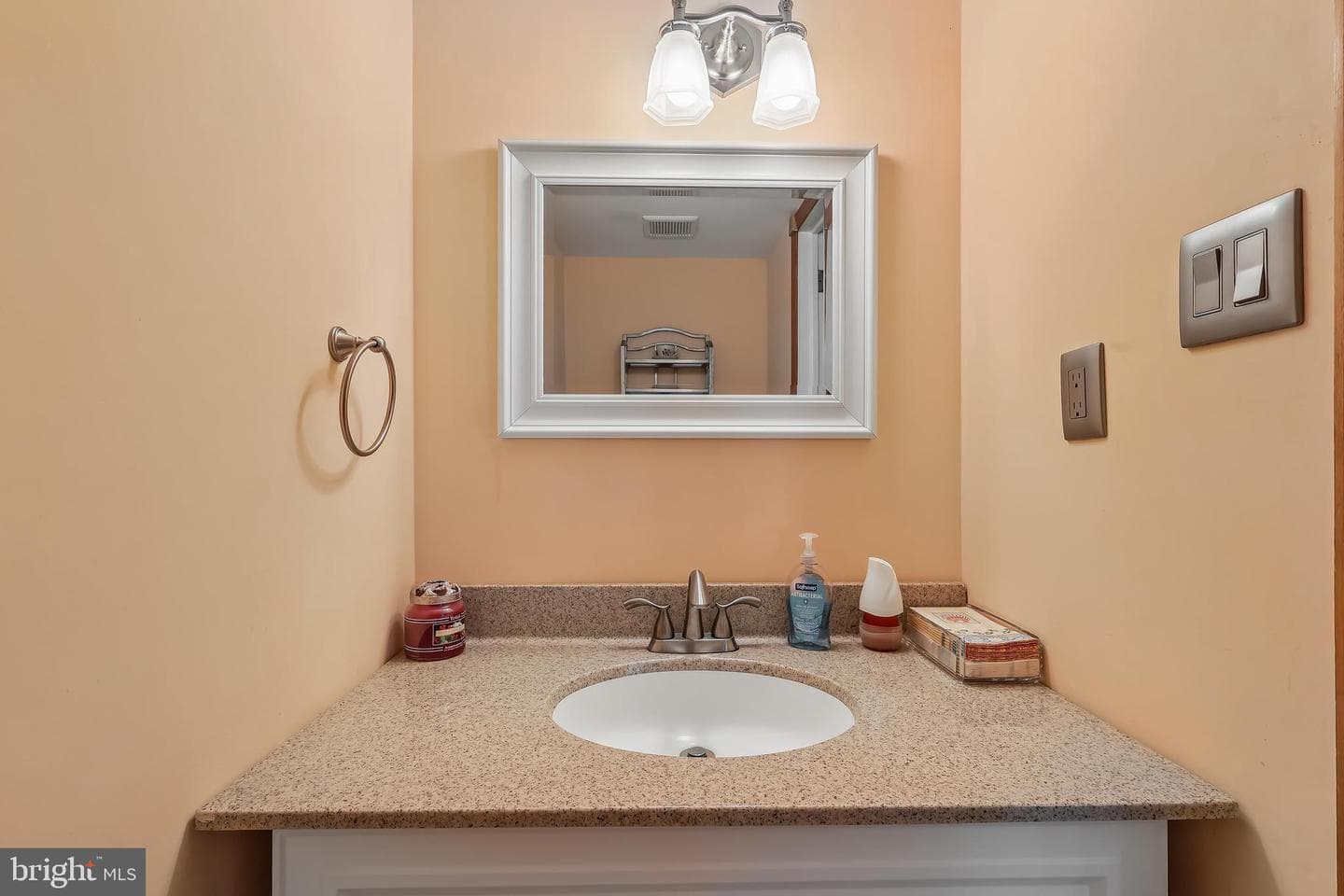 558 Fairman Lane photo 22