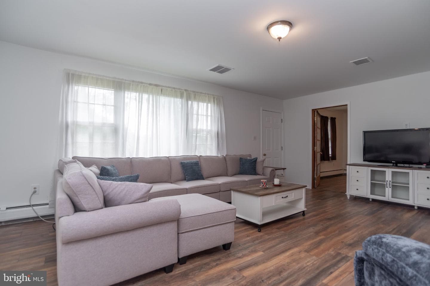 77 Cardinal Road photo 12