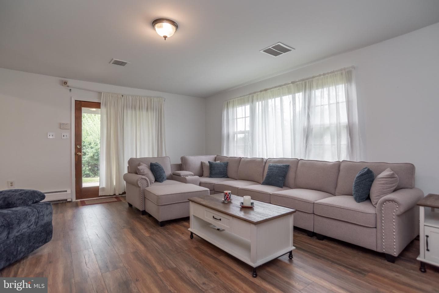 77 Cardinal Road photo 13