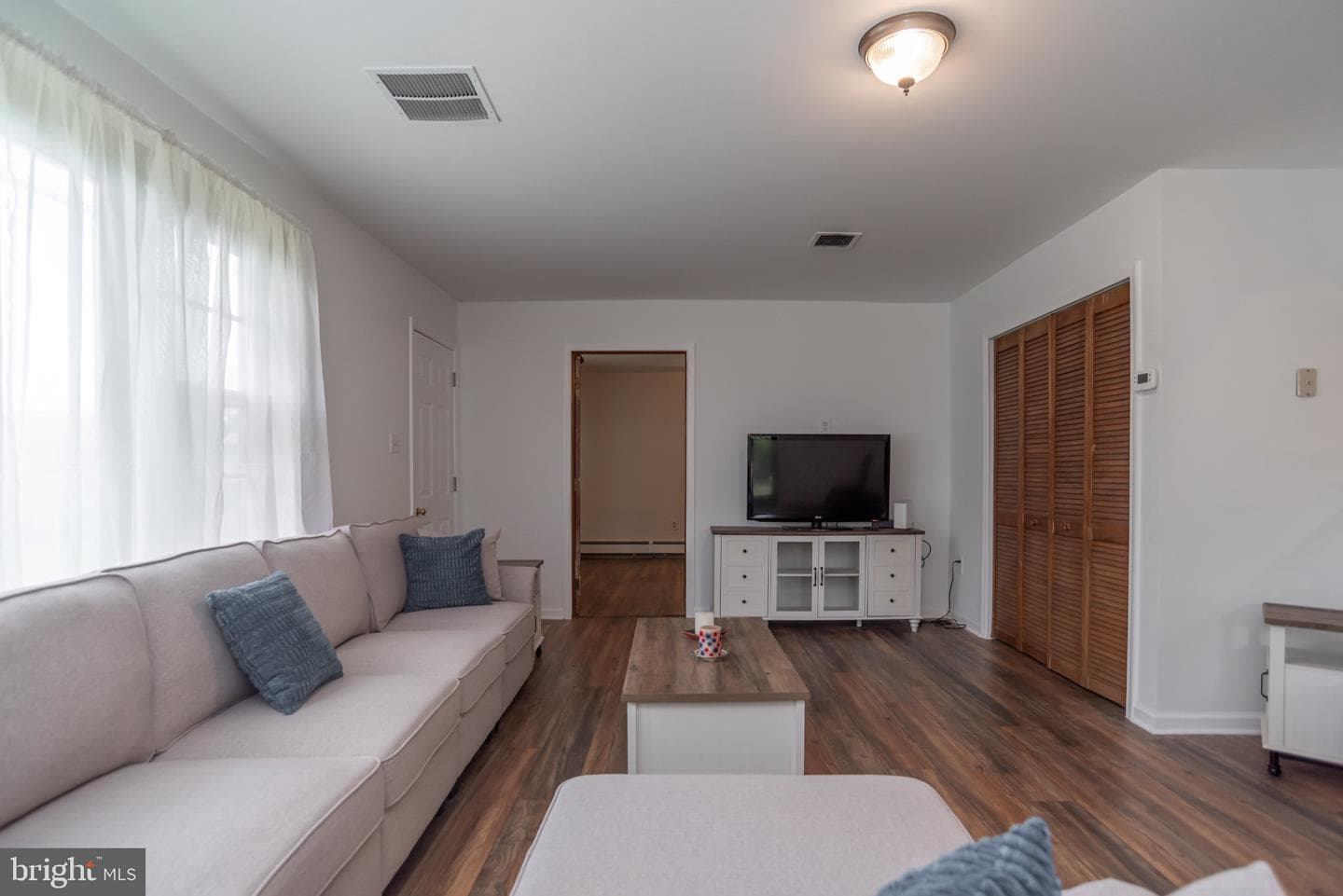 77 Cardinal Road photo 15