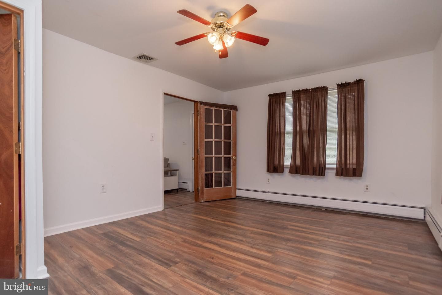77 Cardinal Road photo 16