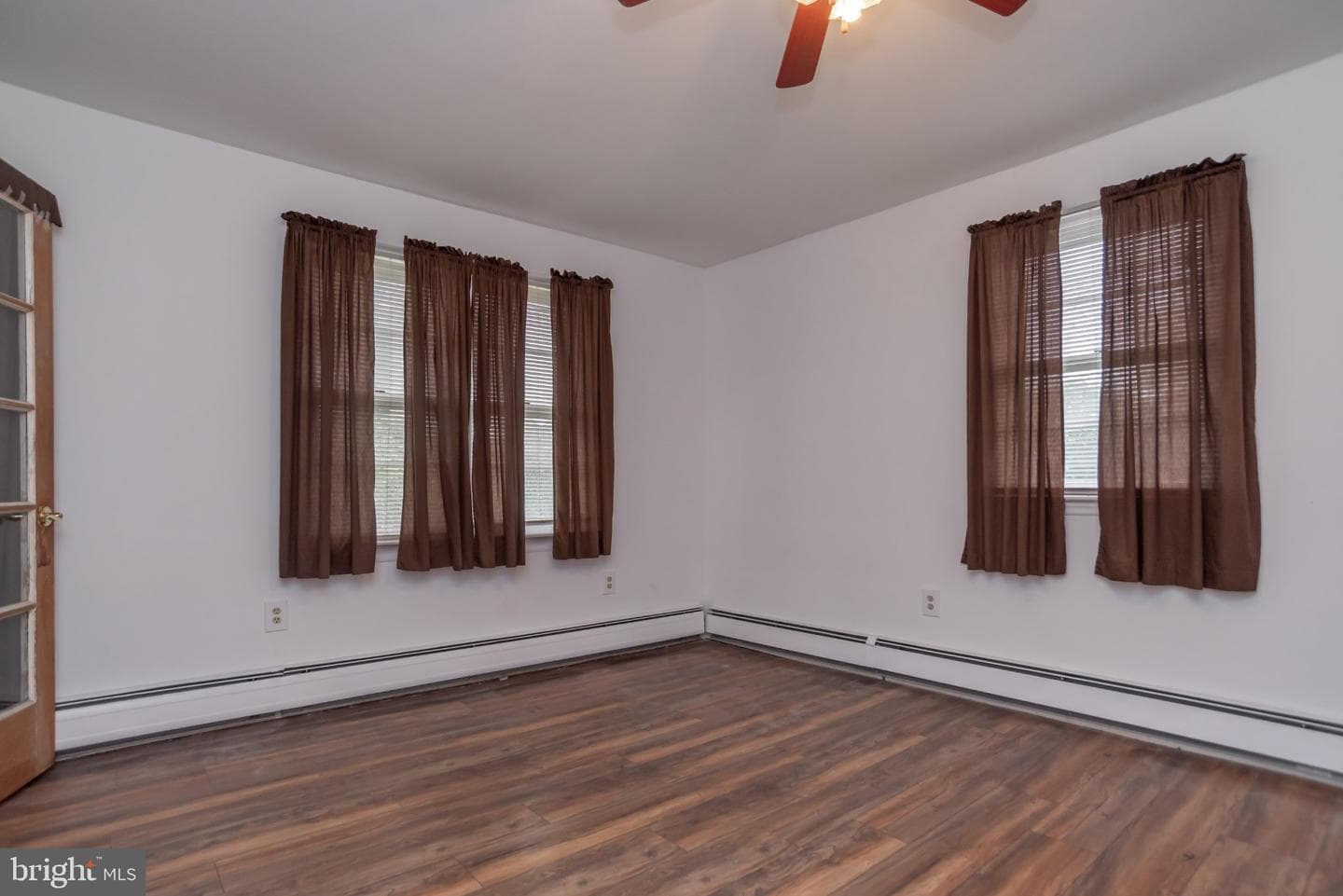77 Cardinal Road photo 17
