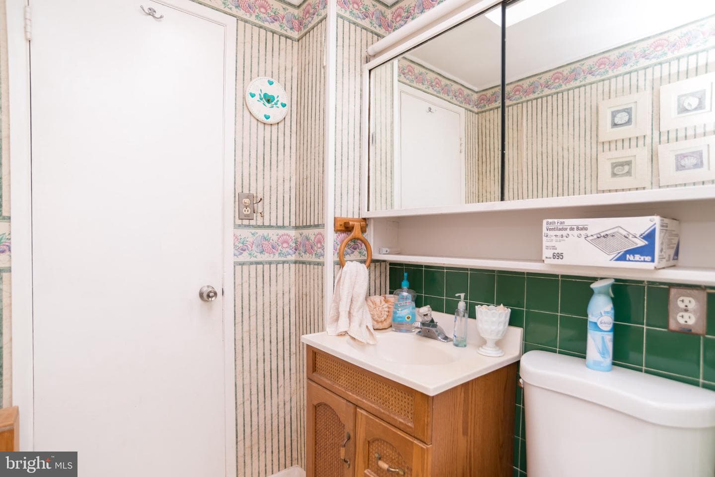 77 Cardinal Road photo 30
