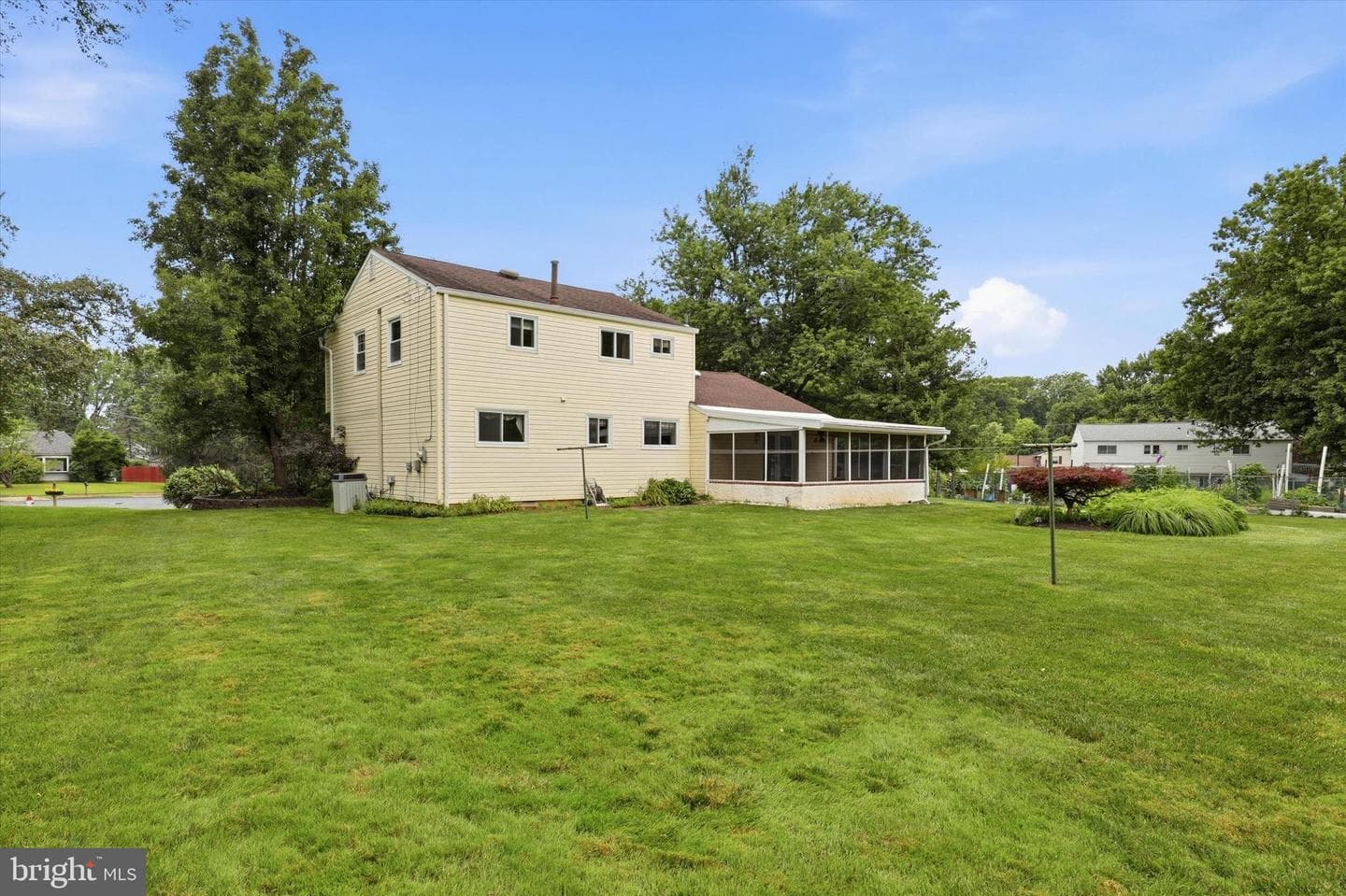 68 Iroquois Avenue photo 23