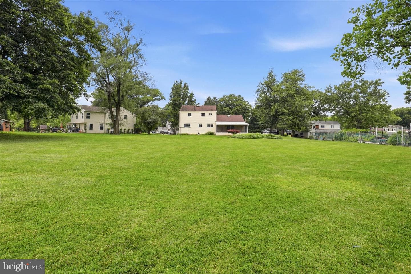 68 Iroquois Avenue photo 25