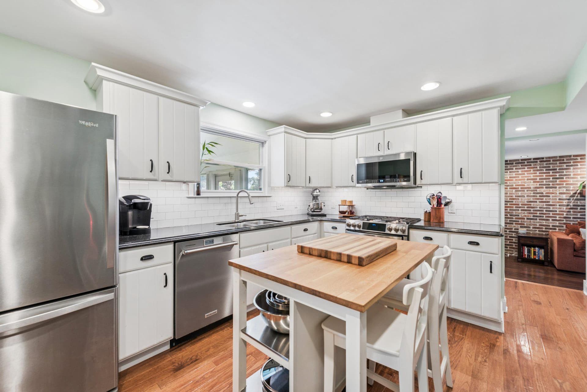 275 Waverly Road photo 14