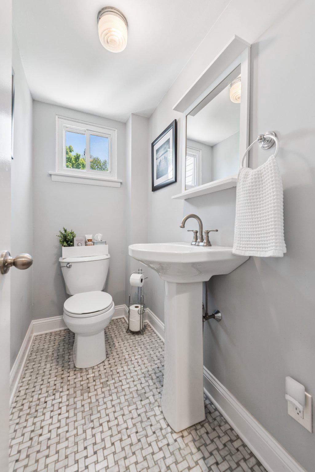275 Waverly Road photo 15