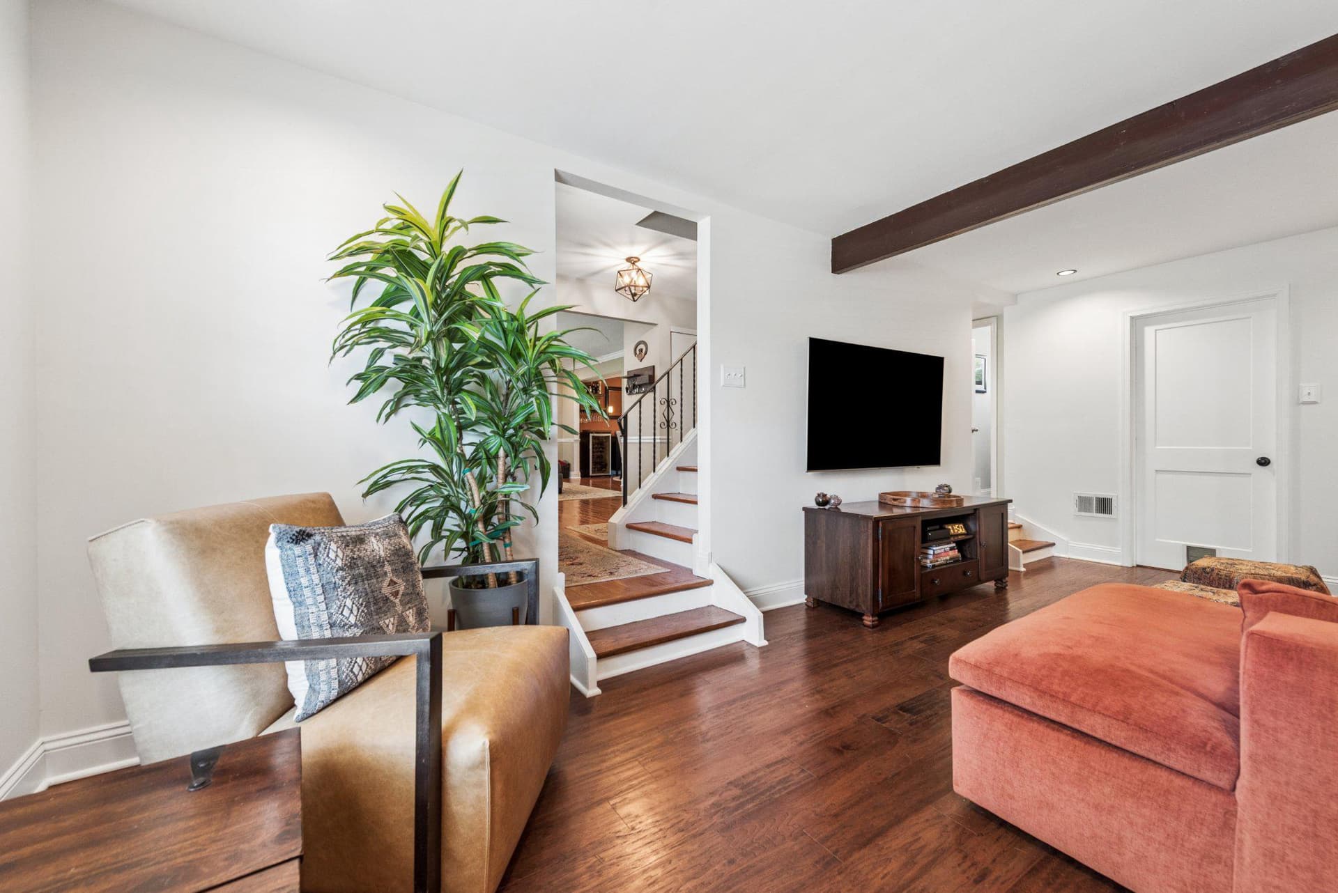 275 Waverly Road photo 3