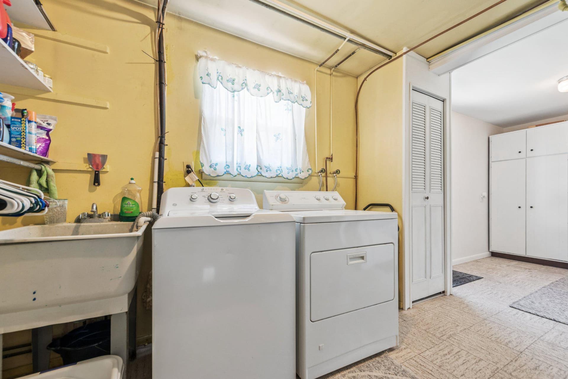 275 Waverly Road photo 35