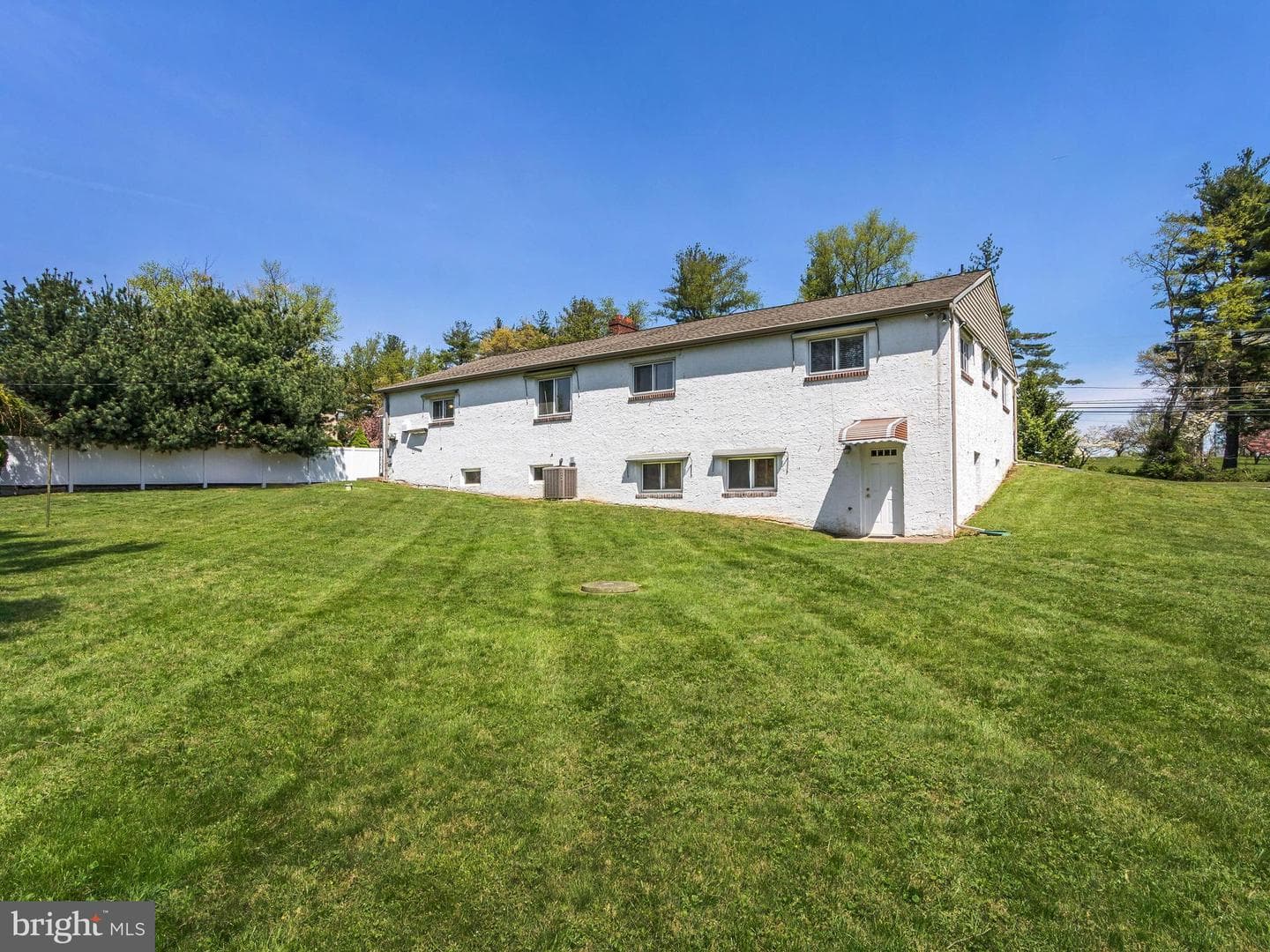 1104 Almshouse Road photo 4
