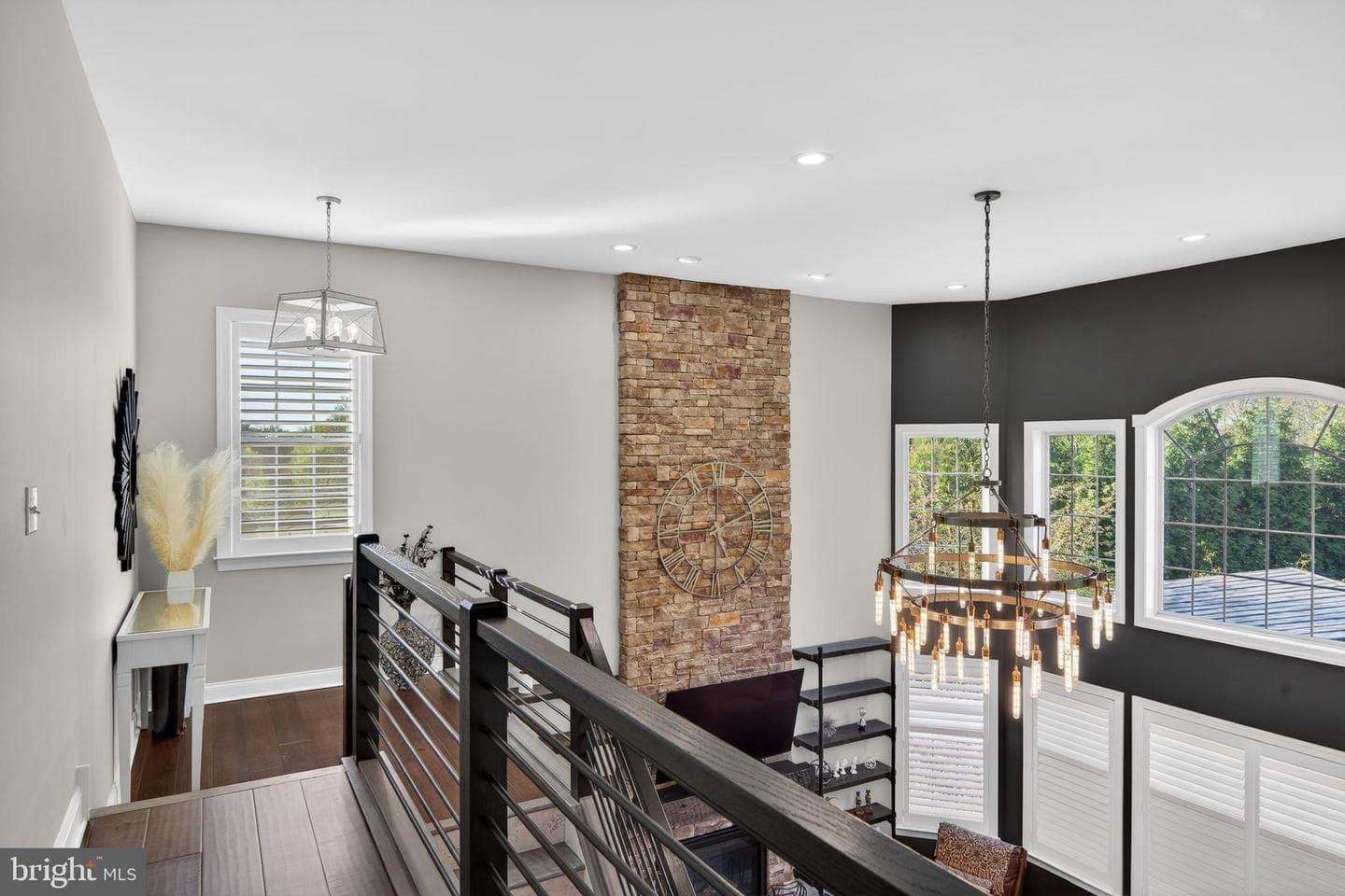 115 Chestnut Lane photo 37