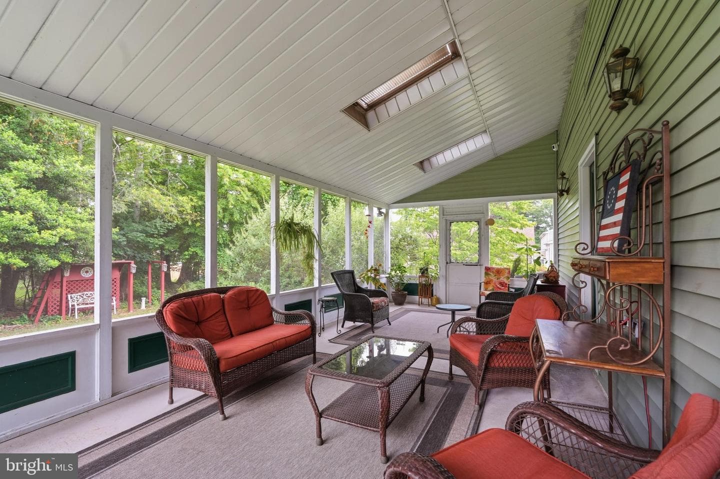 290 Pheasant Run photo 56