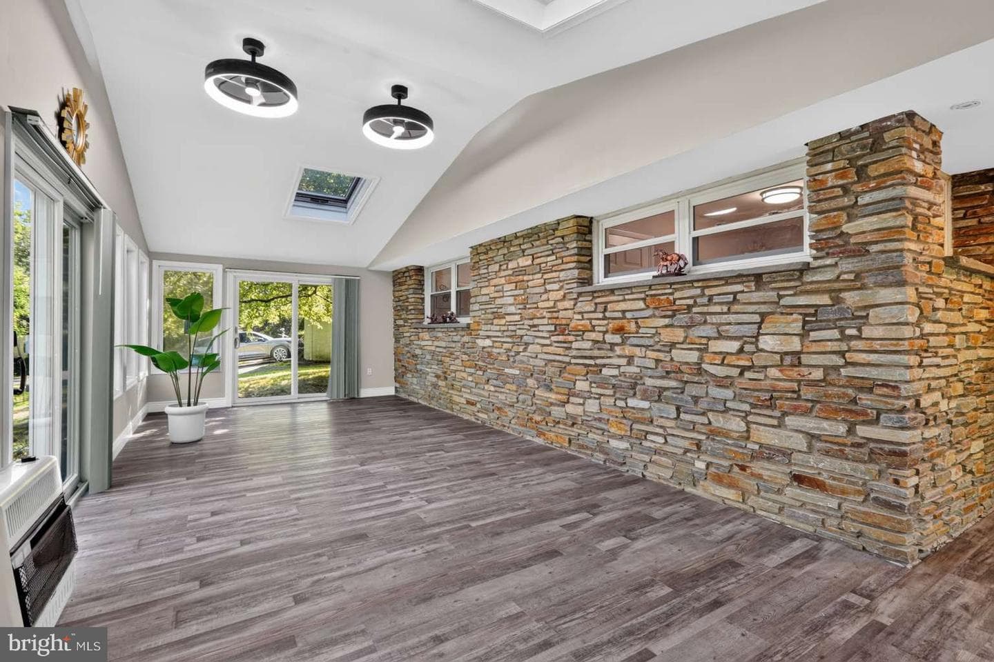24 Winding Lane photo 13