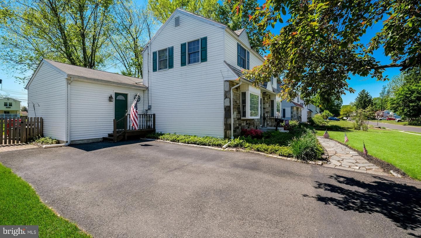 123 Belair Road photo 3