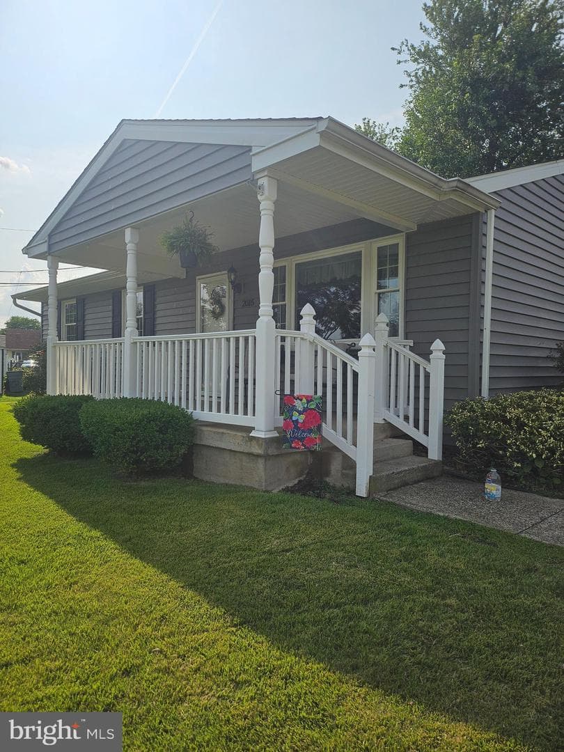 2015 Summit Avenue photo 3