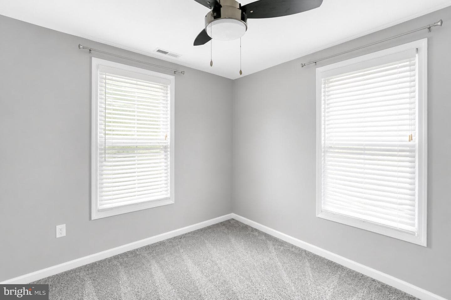 834 Linton Avenue photo 39