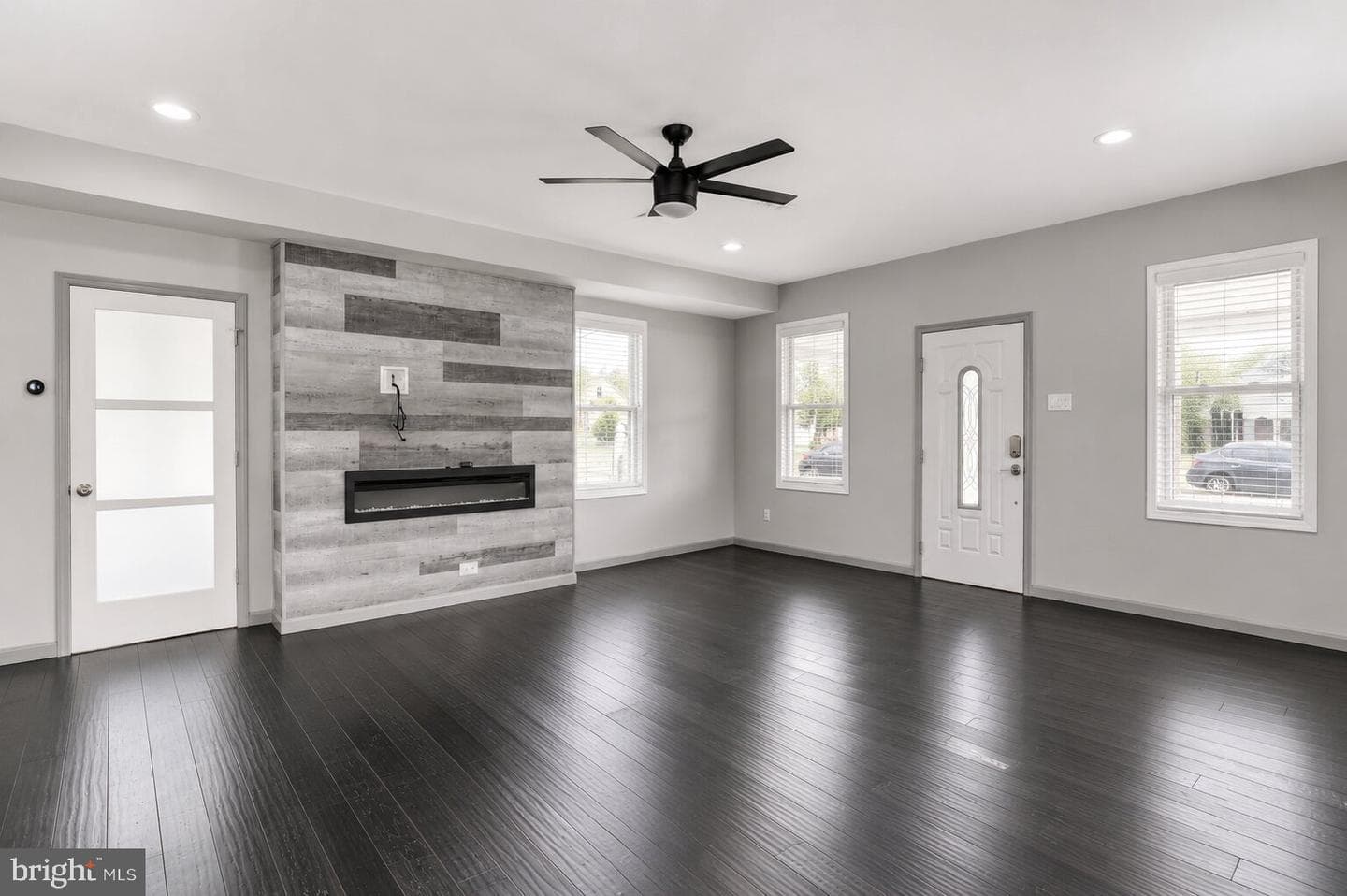 834 Linton Avenue photo 7
