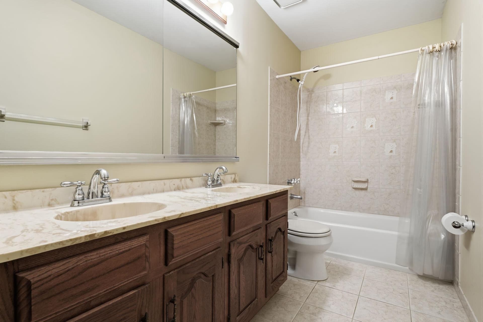 625 Teich Drive photo 33