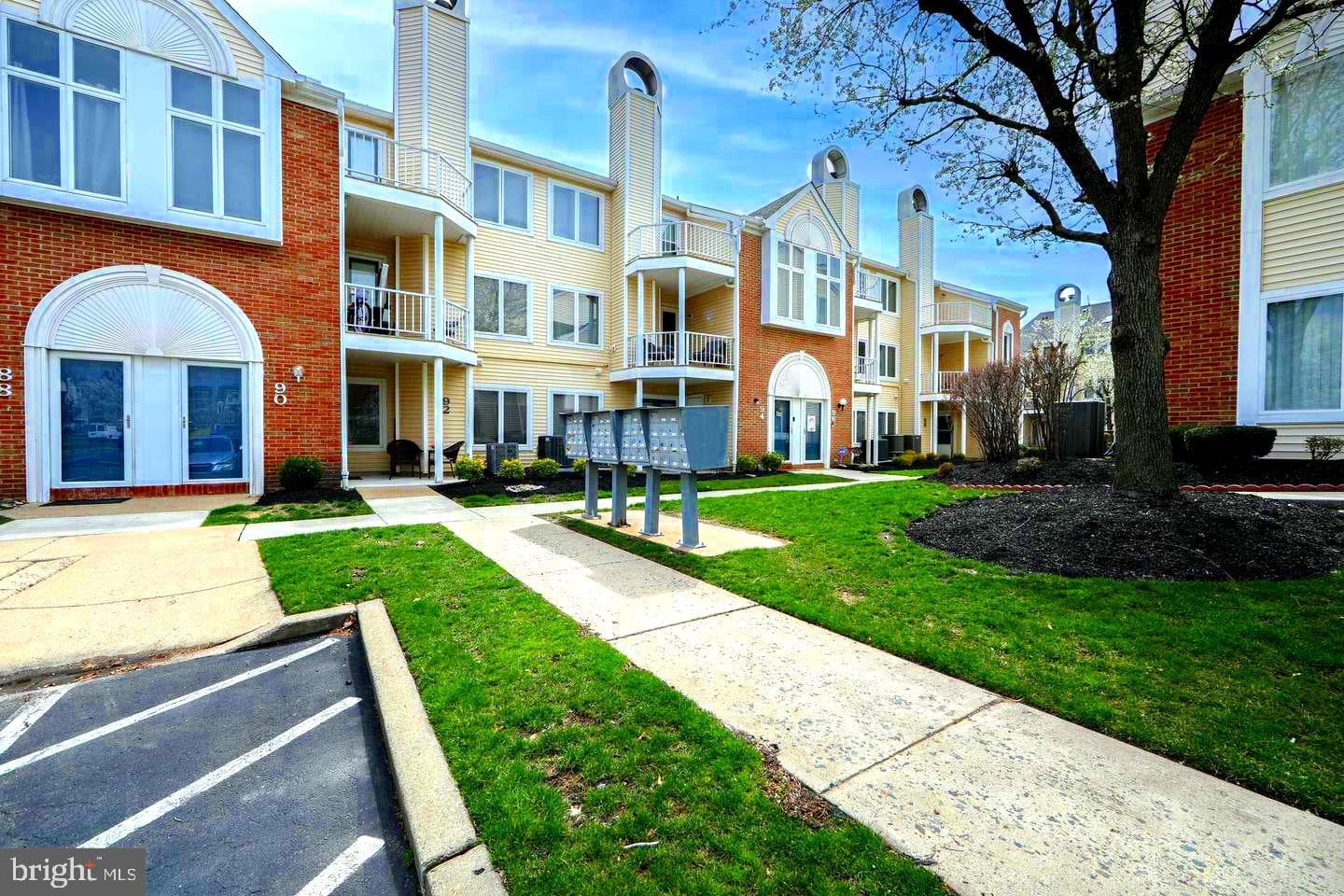 92 Catherine Court photo 5