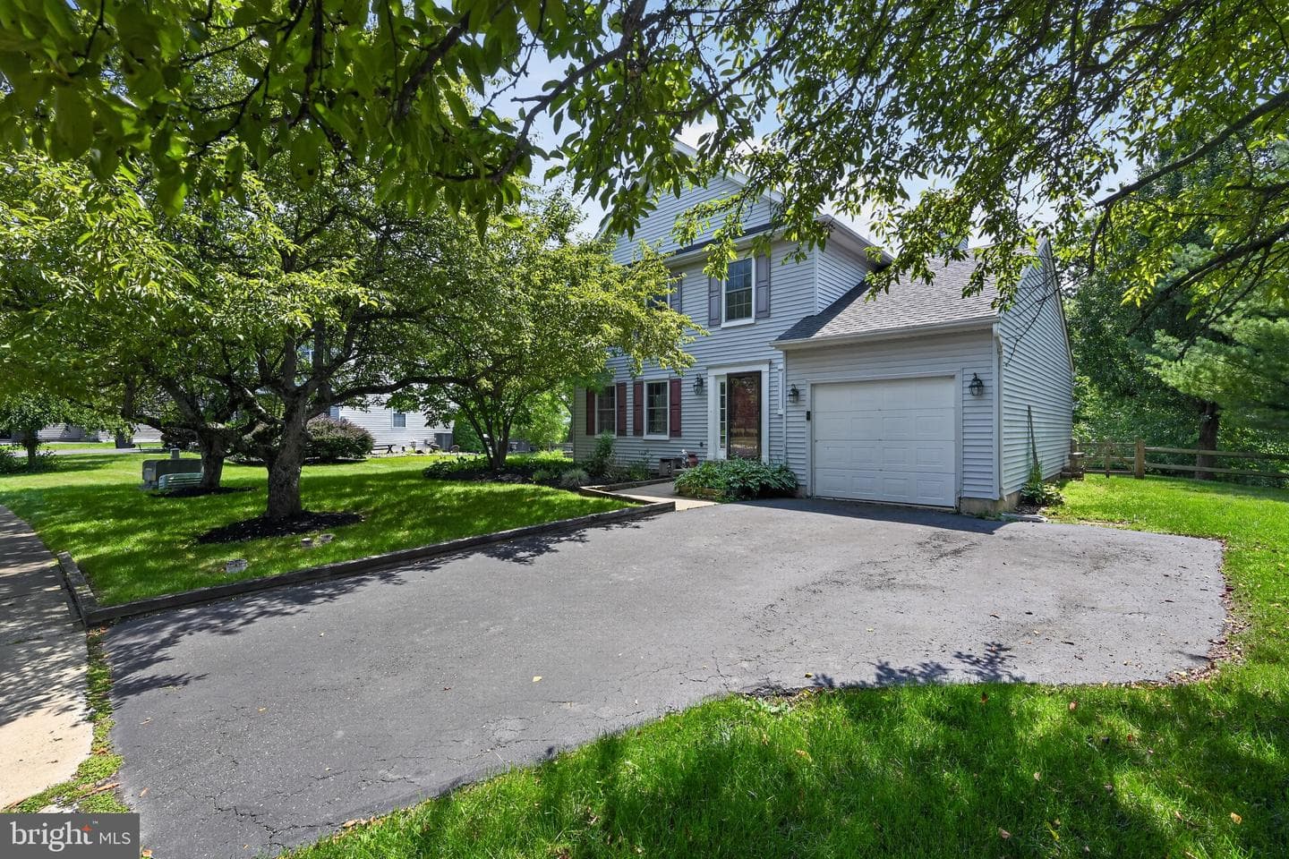 1620 Salem Lane