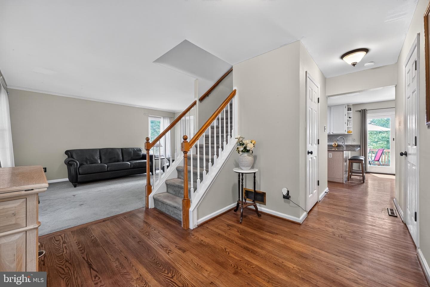 1620 Salem Lane photo 4
